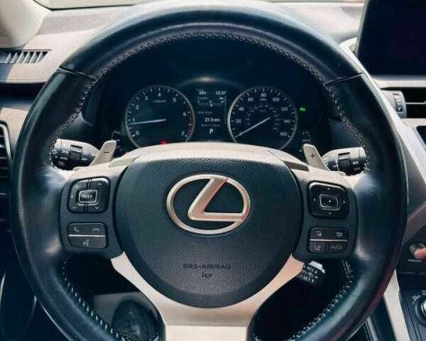 Чорний Лексус НХ, об'ємом двигуна 2 л та пробігом 48 тис. км за 9200 $, фото 10 на Automoto.ua