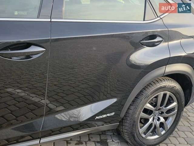 Черный Лексус НХ, объемом двигателя 2.49 л и пробегом 150 тыс. км за 31750 $, фото 18 на Automoto.ua