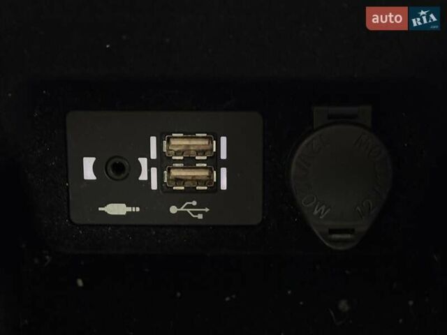 Чорний Лексус НХ, об'ємом двигуна 2 л та пробігом 33 тис. км за 25500 $, фото 43 на Automoto.ua