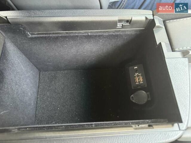 Чорний Лексус НХ, об'ємом двигуна 2 л та пробігом 88 тис. км за 30700 $, фото 28 на Automoto.ua
