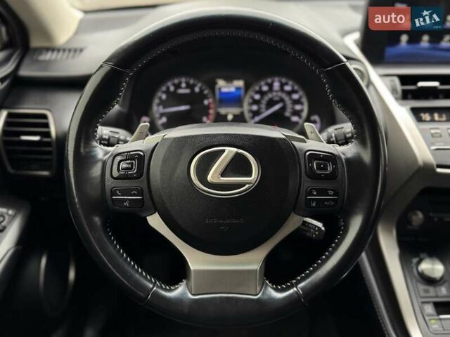 Чорний Лексус НХ, об'ємом двигуна 2 л та пробігом 33 тис. км за 25500 $, фото 20 на Automoto.ua