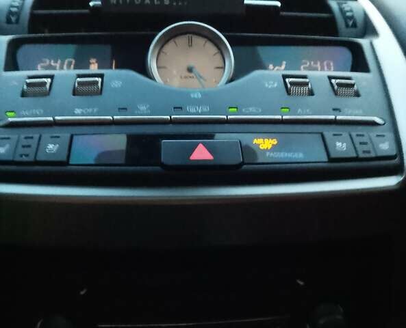 Чорний Лексус НХ, об'ємом двигуна 2 л та пробігом 88 тис. км за 29900 $, фото 19 на Automoto.ua