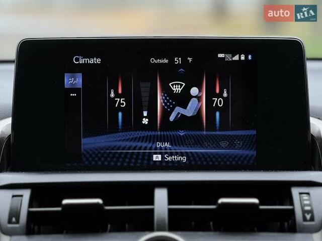 Чорний Лексус НХ, об'ємом двигуна 2 л та пробігом 33 тис. км за 25500 $, фото 37 на Automoto.ua