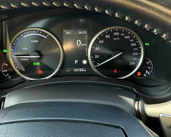 Чорний Лексус НХ, об'ємом двигуна 2.49 л та пробігом 63 тис. км за 41500 $, фото 5 на Automoto.ua