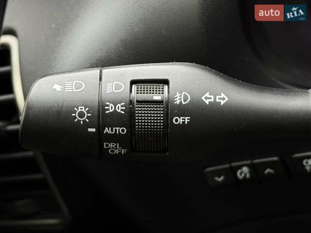 Чорний Лексус НХ, об'ємом двигуна 2 л та пробігом 33 тис. км за 25500 $, фото 24 на Automoto.ua