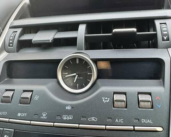 Чорний Лексус НХ, об'ємом двигуна 2 л та пробігом 88 тис. км за 30700 $, фото 34 на Automoto.ua