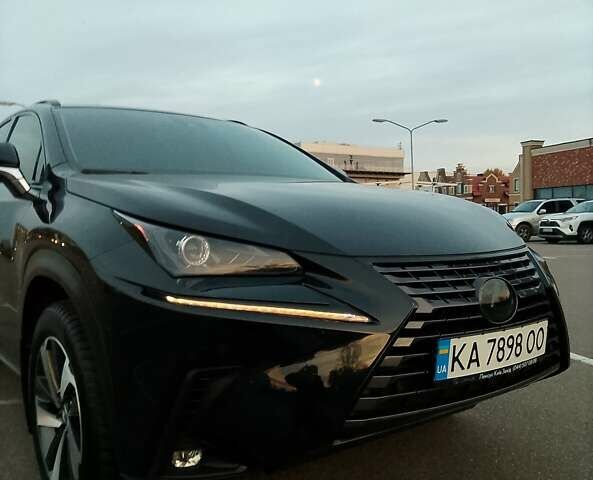 Чорний Лексус НХ, об'ємом двигуна 2 л та пробігом 88 тис. км за 29900 $, фото 7 на Automoto.ua