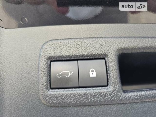 Черный Лексус НХ, объемом двигателя 2.49 л и пробегом 27 тыс. км за 34000 $, фото 48 на Automoto.ua