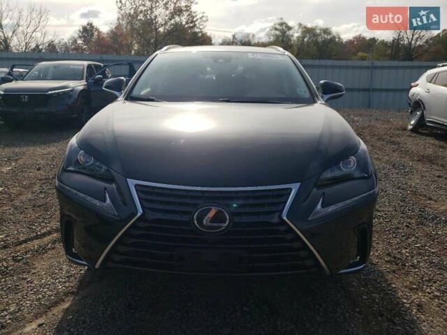 Черный Лексус НХ, объемом двигателя 2 л и пробегом 45 тыс. км за 10800 $, фото 4 на Automoto.ua
