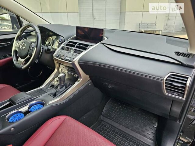 Черный Лексус НХ, объемом двигателя 2.49 л и пробегом 27 тыс. км за 34000 $, фото 17 на Automoto.ua