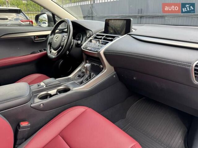 Черный Лексус НХ, объемом двигателя 2 л и пробегом 65 тыс. км за 32500 $, фото 19 на Automoto.ua
