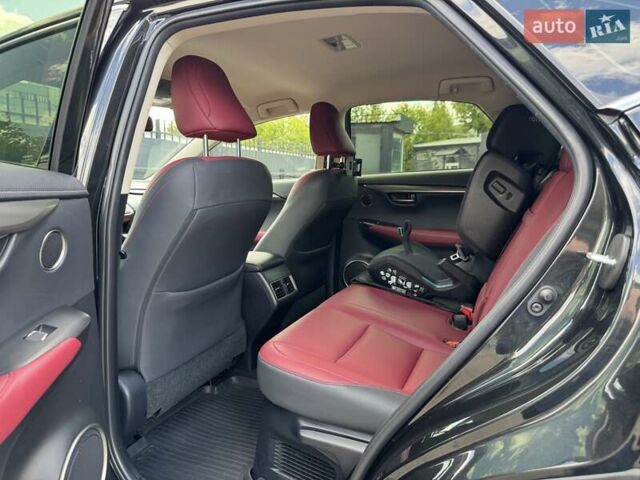 Черный Лексус НХ, объемом двигателя 2 л и пробегом 65 тыс. км за 32500 $, фото 22 на Automoto.ua