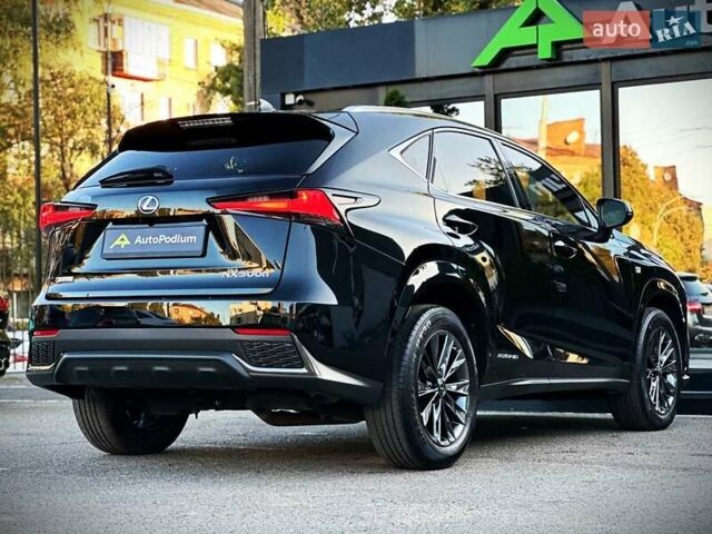 Лексус НХ 2020 у Києві на Automoto.ua Чорний Лексус НХ, об'ємом двигуна 2.49 л та пробігом 54 тис. км за 39900 $, фото 15 на Automoto.ua