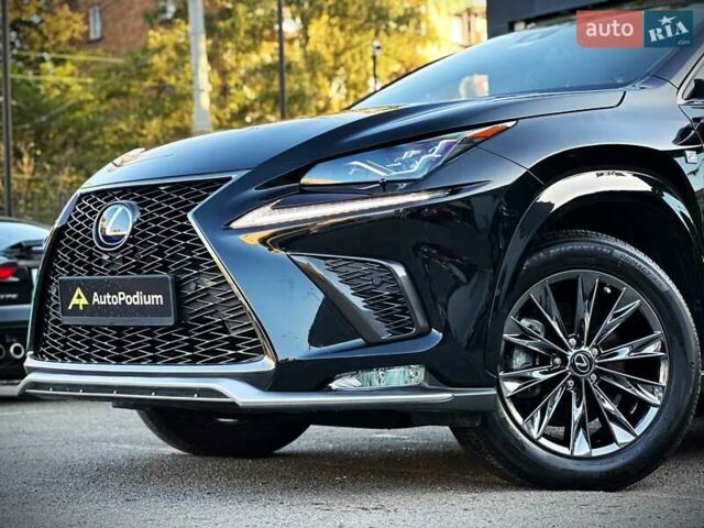 Лексус НХ 2020 у Києві на Automoto.ua Чорний Лексус НХ, об'ємом двигуна 2.49 л та пробігом 54 тис. км за 39900 $, фото 5 на Automoto.ua
