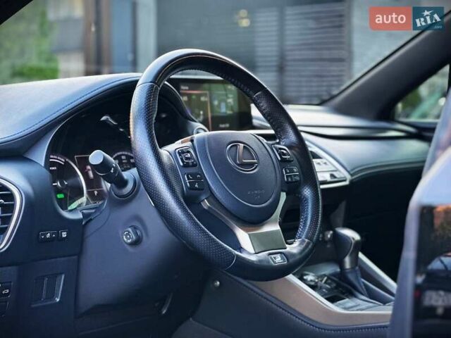 Чорний Лексус НХ, об'ємом двигуна 2.49 л та пробігом 54 тис. км за 39900 $, фото 37 на Automoto.ua