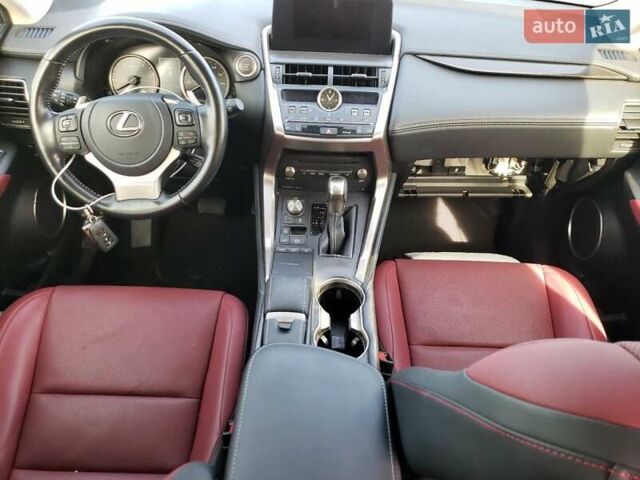 Черный Лексус НХ, объемом двигателя 2 л и пробегом 45 тыс. км за 10800 $, фото 7 на Automoto.ua