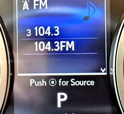 Черный Лексус НХ, объемом двигателя 2.49 л и пробегом 27 тыс. км за 34000 $, фото 31 на Automoto.ua