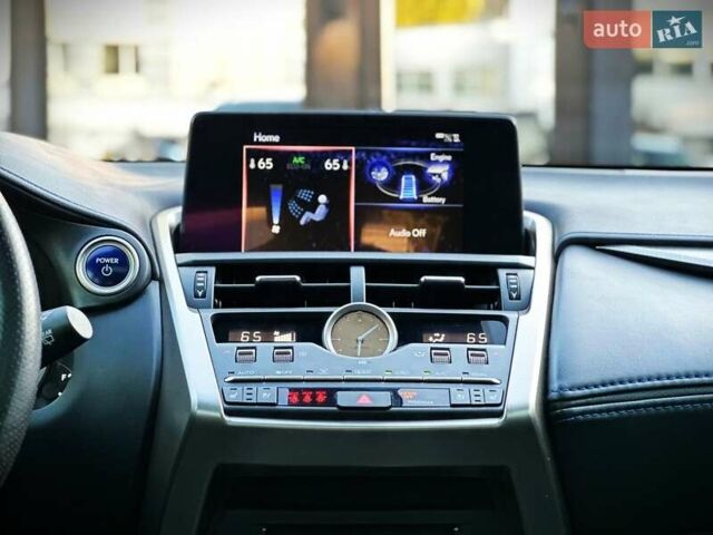 Чорний Лексус НХ, об'ємом двигуна 2.49 л та пробігом 54 тис. км за 39900 $, фото 41 на Automoto.ua