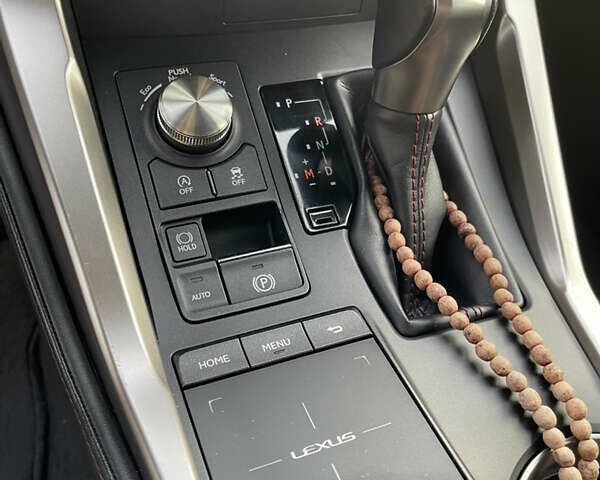 Черный Лексус НХ, объемом двигателя 1.99 л и пробегом 101 тыс. км за 33800 $, фото 44 на Automoto.ua