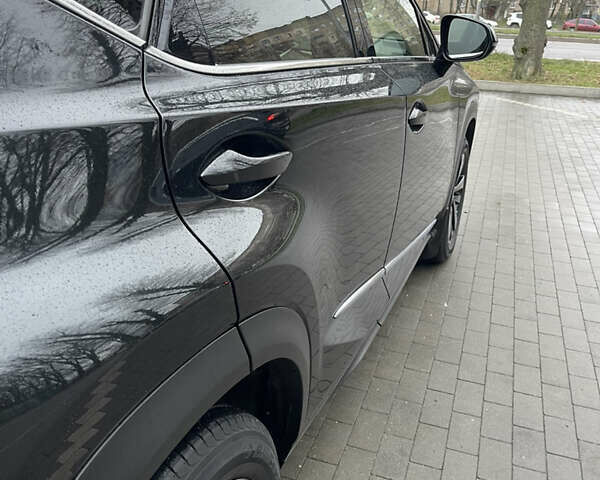 Черный Лексус НХ, объемом двигателя 1.99 л и пробегом 101 тыс. км за 33800 $, фото 8 на Automoto.ua