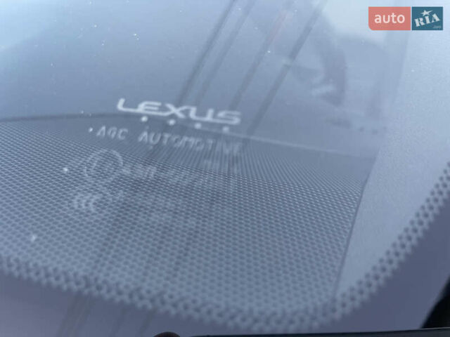 Черный Лексус НХ, объемом двигателя 1.99 л и пробегом 101 тыс. км за 33800 $, фото 22 на Automoto.ua