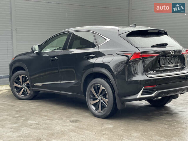 Черный Лексус НХ, объемом двигателя 1.99 л и пробегом 101 тыс. км за 33800 $, фото 31 на Automoto.ua