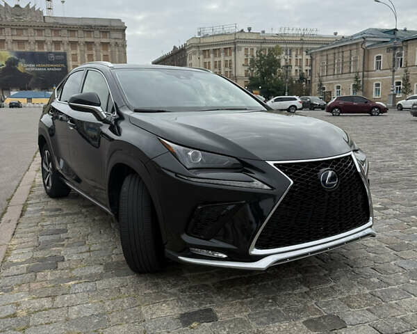Черный Лексус НХ, объемом двигателя 2.49 л и пробегом 57 тыс. км за 40600 $, фото 3 на Automoto.ua