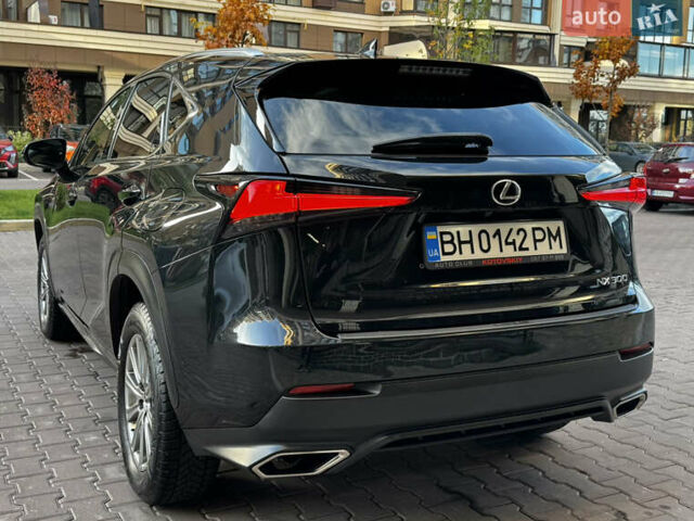 Черный Лексус НХ, объемом двигателя 2 л и пробегом 36 тыс. км за 31500 $, фото 13 на Automoto.ua