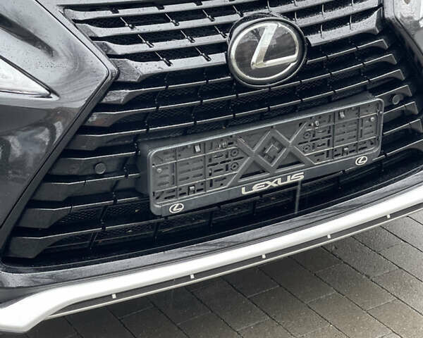Черный Лексус НХ, объемом двигателя 1.99 л и пробегом 101 тыс. км за 33800 $, фото 14 на Automoto.ua