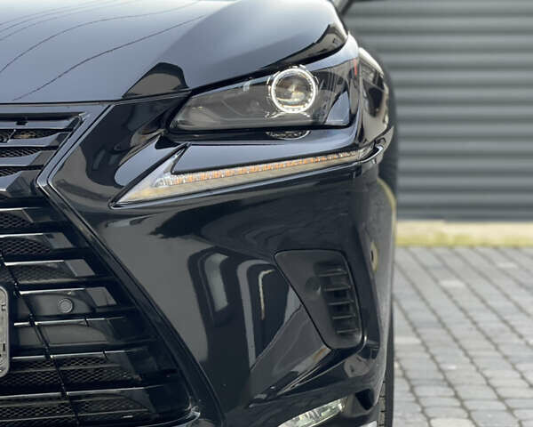 Черный Лексус НХ, объемом двигателя 1.99 л и пробегом 101 тыс. км за 33800 $, фото 19 на Automoto.ua