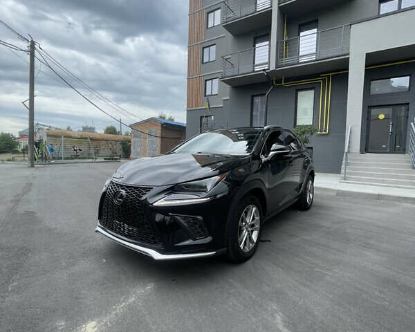 Чорний Лексус НХ, об'ємом двигуна 2 л та пробігом 54 тис. км за 26800 $, фото 2 на Automoto.ua