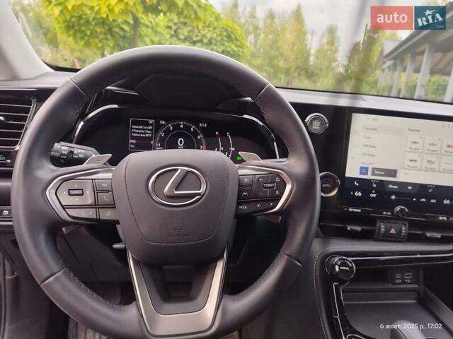 Чорний Лексус НХ, об'ємом двигуна 2.5 л та пробігом 31 тис. км за 37500 $, фото 18 на Automoto.ua