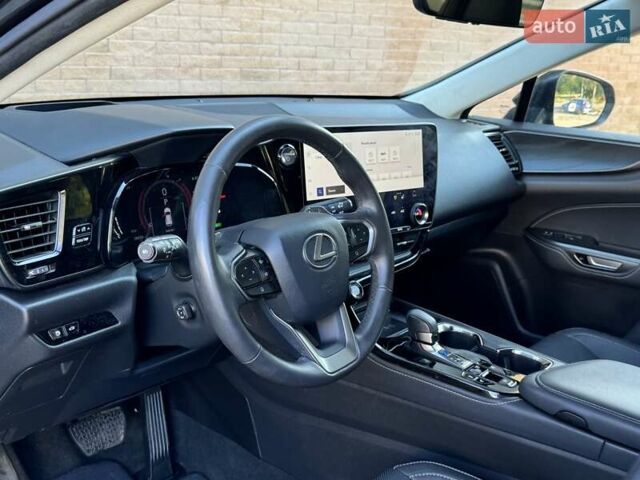 Черный Лексус НХ, объемом двигателя 2.49 л и пробегом 28 тыс. км за 47999 $, фото 9 на Automoto.ua