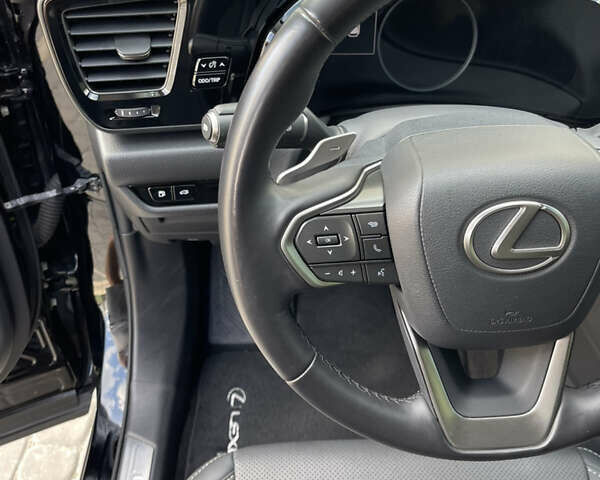 Чорний Лексус НХ, об'ємом двигуна 2.49 л та пробігом 30 тис. км за 48800 $, фото 53 на Automoto.ua