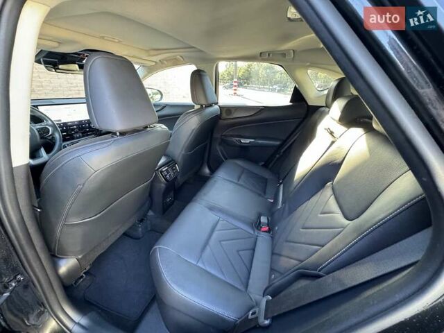 Черный Лексус НХ, объемом двигателя 2.49 л и пробегом 28 тыс. км за 47999 $, фото 11 на Automoto.ua