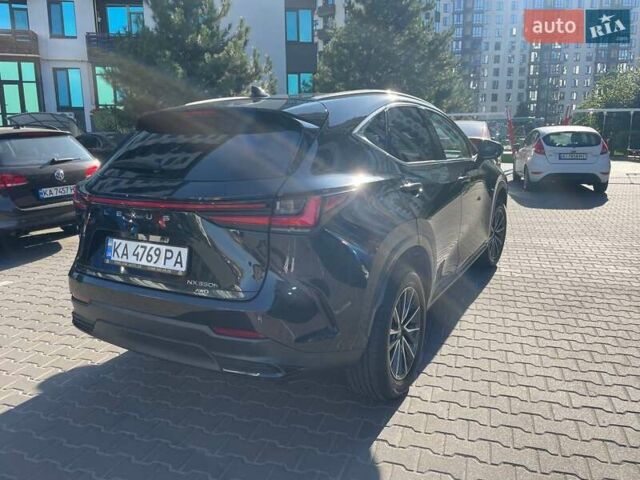 Черный Лексус НХ, объемом двигателя 2.49 л и пробегом 22 тыс. км за 43900 $, фото 23 на Automoto.ua