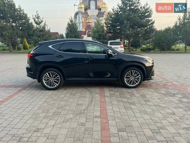 Чорний Лексус НХ, об'ємом двигуна 2.49 л та пробігом 46 тис. км за 59999 $, фото 3 на Automoto.ua