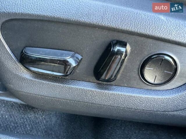 Черный Лексус НХ, объемом двигателя 2.49 л и пробегом 28 тыс. км за 47999 $, фото 27 на Automoto.ua