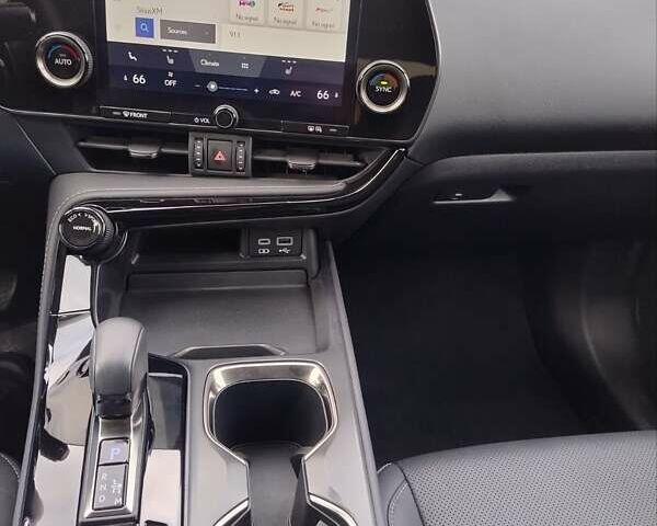 Чорний Лексус НХ, об'ємом двигуна 2.5 л та пробігом 31 тис. км за 37500 $, фото 21 на Automoto.ua