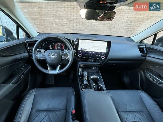 Черный Лексус НХ, объемом двигателя 2.49 л и пробегом 28 тыс. км за 47999 $, фото 13 на Automoto.ua