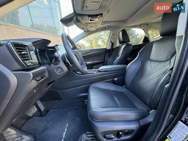 Чорний Лексус НХ, об'ємом двигуна 2.49 л та пробігом 28 тис. км за 44999 $, фото 10 на Automoto.ua