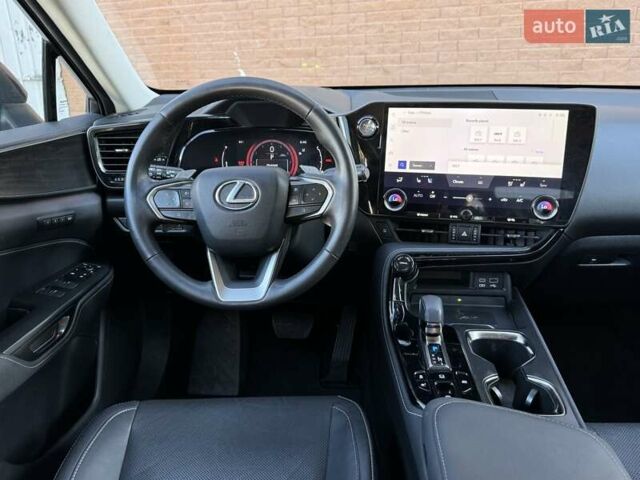 Черный Лексус НХ, объемом двигателя 2.49 л и пробегом 28 тыс. км за 47999 $, фото 14 на Automoto.ua