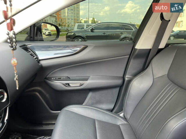 Чорний Лексус НХ, об'ємом двигуна 2.49 л та пробігом 30 тис. км за 48800 $, фото 57 на Automoto.ua