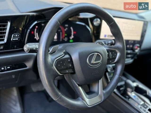 Черный Лексус НХ, объемом двигателя 2.49 л и пробегом 28 тыс. км за 47999 $, фото 19 на Automoto.ua