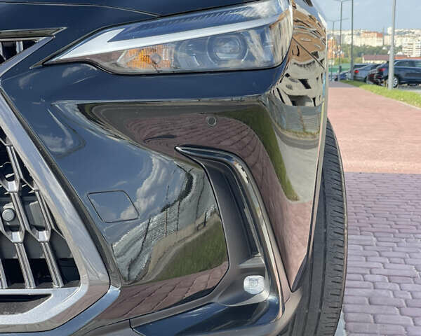 Чорний Лексус НХ, об'ємом двигуна 2.49 л та пробігом 30 тис. км за 48800 $, фото 6 на Automoto.ua