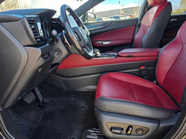 Черный Лексус НХ, объемом двигателя 2.5 л и пробегом 11 тыс. км за 24000 $, фото 10 на Automoto.ua