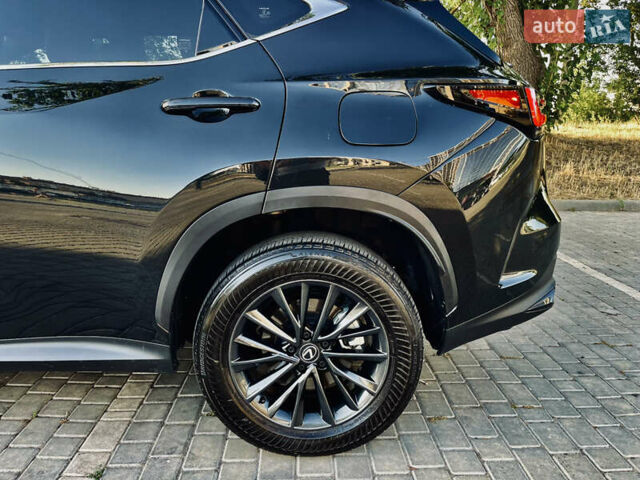 Черный Лексус НХ, объемом двигателя 2.49 л и пробегом 27 тыс. км за 41500 $, фото 8 на Automoto.ua