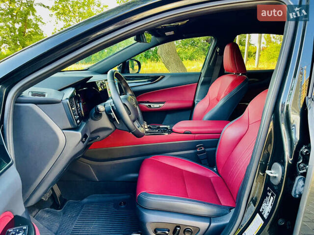 Черный Лексус НХ, объемом двигателя 2.49 л и пробегом 27 тыс. км за 41500 $, фото 25 на Automoto.ua