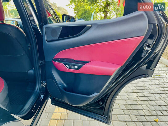 Черный Лексус НХ, объемом двигателя 2.49 л и пробегом 27 тыс. км за 41500 $, фото 17 на Automoto.ua