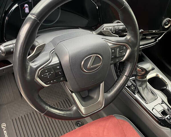 Черный Лексус НХ, объемом двигателя 1.99 л и пробегом 162 тыс. км за 43200 $, фото 8 на Automoto.ua